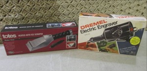 lot 217 image: (BSB) Dremel Electric Engraver and ...