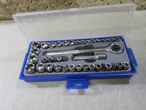 lot 231 image: (E-1) Socket Set in Case...