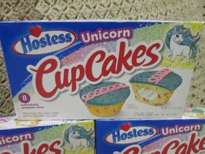 lot 282 image: (B-2) 3 Boxes of Hostess Unicorn Cu...