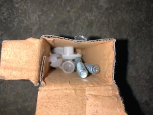 lot 7 image: Swiss Madison Chateau Pedestal Bathroom Sink Round Single Faucet Hole in White