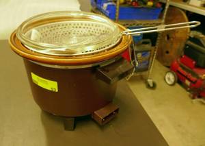 lot 53 image: Crock Pot  Steamer  Deep Fryer - like new