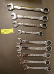 lot 64 image: Gearwrench type wrenches SAE and Metric - sizes 34 1116 58 38 16 15 14 12 11 - New