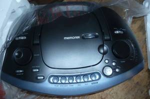 lot 81 image: CDCassetteRadio Boombox - fully working