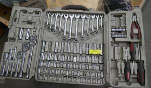 lot 125 image: Nice Crescent Wrench and Socket set - standard and metric