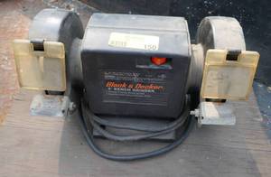 lot 150 image: Black and Decker 5 bench grinder