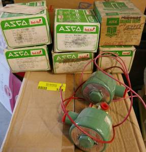 lot 154 image: 8 New ASCO solenoids with brass valves, various models
