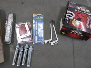 lot 161 image: Oil extractor pump, ballast, swivel coupler, etc