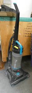 lot 186 image: Bissell Vacuum Cleaner, works