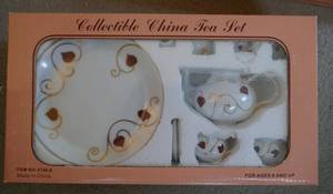lot 190 image: New chinatea set