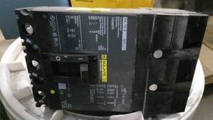 lot 225 image: SQUARE D 70 Amp Circuit Breaker 600V 3 Pole