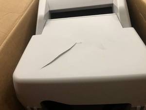 lot 33 image: GE 30,000 Grain Water Softener Shipping damage customer returns&nbspsee pictures