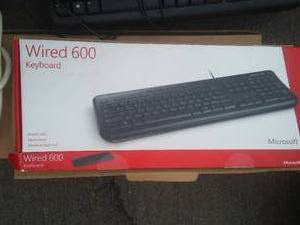 lot 30 image: Wired Keyboards (9)