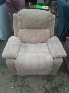 lot 63 image: Recliner Chair  good Mechanism