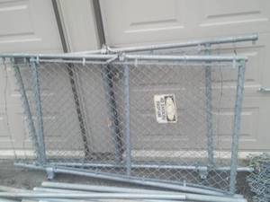 lot 80 image: Heavy Duty Chain Link Gates