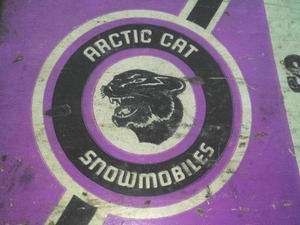 lot 86 image: Arctic Cat Vintage Metal Case and Contents. Rivet Set. Part No. 0134-822