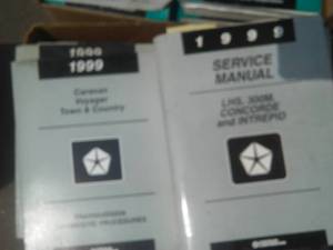 lot 97 image: 1999 Chrysler Manuals.