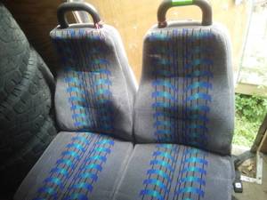 lot 115 image: Bus Seats (3)