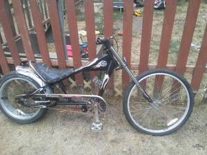 lot 181 image: Schwinn Stingray -   Radical Design.
