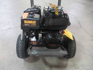 lot 21 image: Dewalt 3600 PSI at 2.5 GPM HONDA GX200 with AAA Triplex Pump Cold Water Professional Gas Pressure Washer DXPW3625