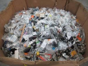 lot 129 image: WHOLESALE MIXED PALLET OF MISCELLANEOUS SMALL HARDWARE, CABINET HARDWARE, HINGES AND COMMERCIAL SUPPLIES