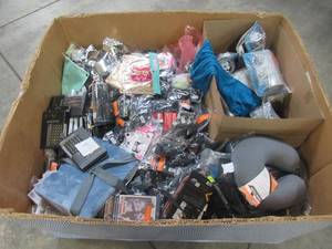 lot 133 image: WHOLESALE MIXED PALLET OF MISCELLANEOUS SMALL HOUSEWARES