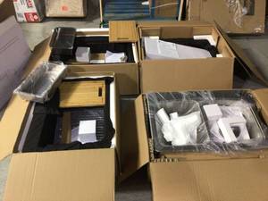lot 26 image: Lot of 4 Stainless Steel Kitchen Sinks (review all pictures & descriptions)