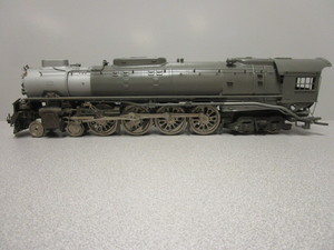 lot 102 image: VINTAGE O-SCALE BRASS UNION PACIFIC 4-8-4 STEAM LOCOMOTIVE ONLY NO TENDER