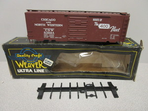 lot 138 image: WEAVER O-SCALE CHICAGO NORTHWESTERN ROUTE OF THE 400 FLEET LOGO 40 BOXCAR
