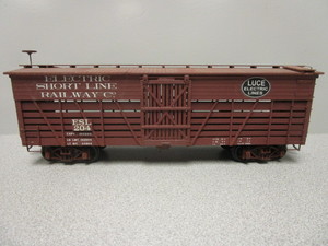 lot 172 image: O-SCALE LUCE ELECTRIC LINE 40 WOODSIDED STOCK CAR