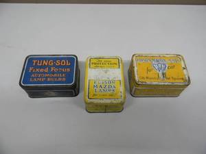 lot 15 image: 2 Vintage EDISON MAZDA LAMPS Automobile Tins W Bulbs - 1 TUNG-SOL FIXED FOCUS AUTOMOBILE LAMP BULBS TIN WBULBS - GREAT COLLECTIBLES - SEE PICTURES