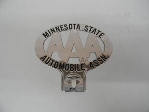 lot 18 image: VINTAGE TRIPLE AAA AUTOMOBILE CLUB MINNEAPOLIS LICENSE PLATE TOPPER - NICE PIECE - SEE PICTURES