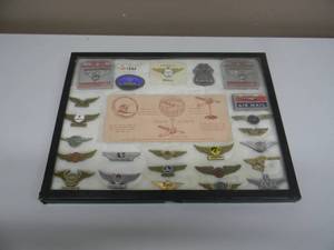 lot 33 image: VINTAGE LARGE COLLECTION OF GREAT AIRLINE COLLECTIBLES - LOCKHEAD, AIR FRANCE, MIDWAY, & MORE - GREAT COLLECTION - SEE PICTURES