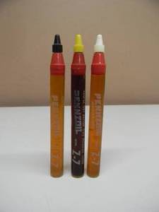 lot 37 image: 3 VINTAGE PENNZOIL MOTOR OIL HANDY OILERS ADVERTISING TUBES -  NICE - RARE - SEE PICTURES