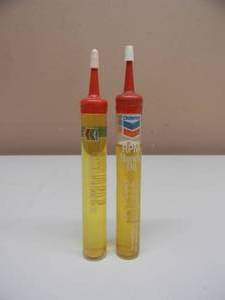 lot 38 image: 2 VINTAGE CHEVRON MOTOR OIL HANDY OILERS ADVERTISING TUBES -  NICE - RARE - SEE PICTURES