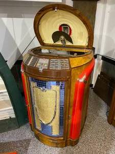 Seeburg Transcan Symphonia M146 JukeBox