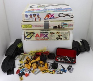 lot 1 image: Vintage Model Race Car Sets