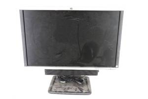 lot 12 image: HP LA2405 HD Monitor w Speakers