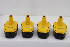 lot 35 image: 18v Batteries