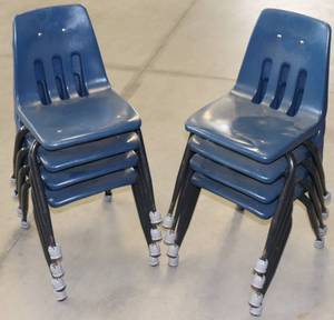 lot 41 image: (8) Childrens Chairs