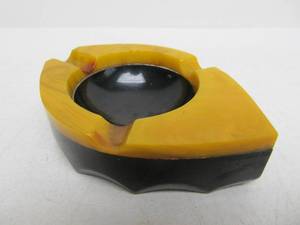 lot 24 image: 1930s Deco Bakelite Ashtray
