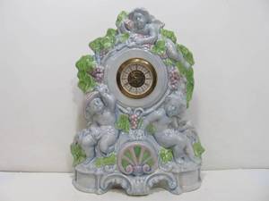 lot 151 image: Vintage Narco West German Majolica Mantel Clock