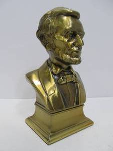 lot 156 image: Vintage Abraham Lincoln Brass Bust Statue