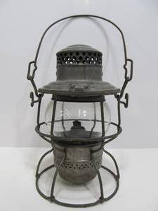 lot 62 image: Vintage Adlake SOO LINE Railroad Lantern