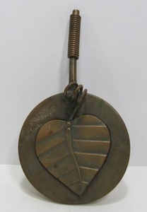 lot 105 image: Vintage Copper Ash Pan wLeaf Design
