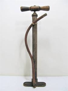 lot 168 image: Antique Brass FORD Tire Pump