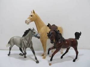 lot 172 image: 3 Larger Vintage Breyer & Hartland Horse Toys