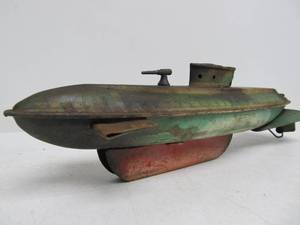 lot 185 image: Vintage Tin Toy Submarine