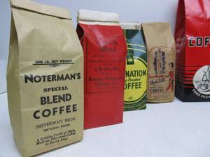 lot 250 image: Lot of Old Vintage Advertising Coffee Bags