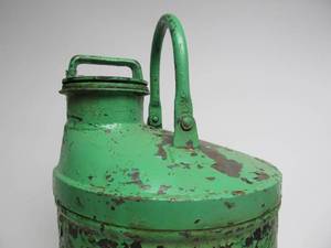 lot 258 image: Large Old Vintage Heavy Steel Oil Can 