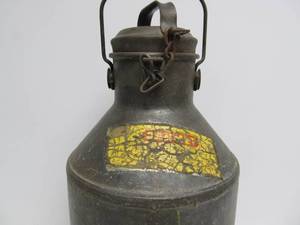 lot 264 image: Old Vintage Galvanized Can wLid